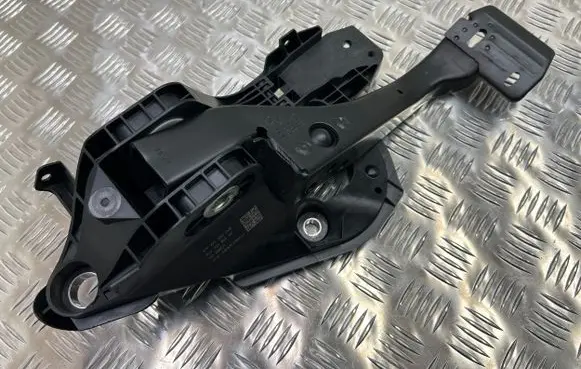 Audi Q3 F3 Brake pedal 5q2723058