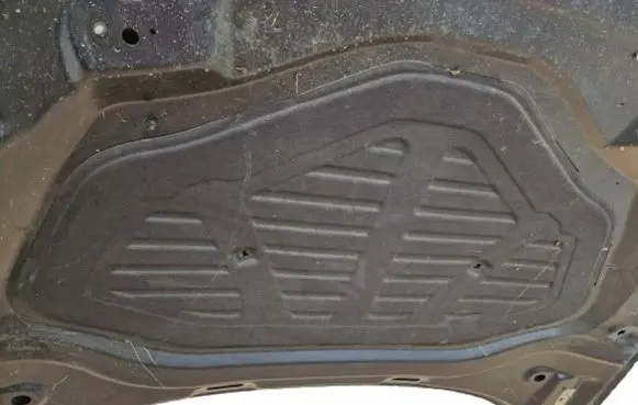 Audi A3 8Y Engine bonnet/hood sound/heat insulation 