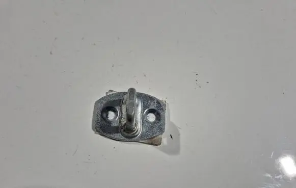 Toyota Avensis T250 Rear door lock loop/hook striker 