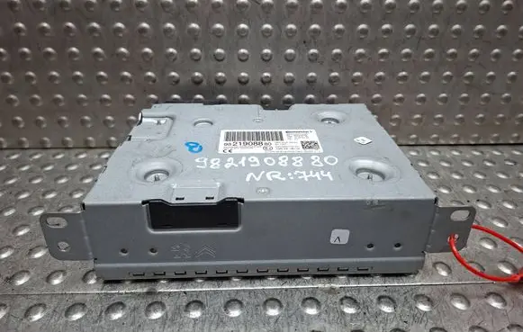 Peugeot 2008 I Radio/CD/DVD/GPS head unit S26282744 9821908880