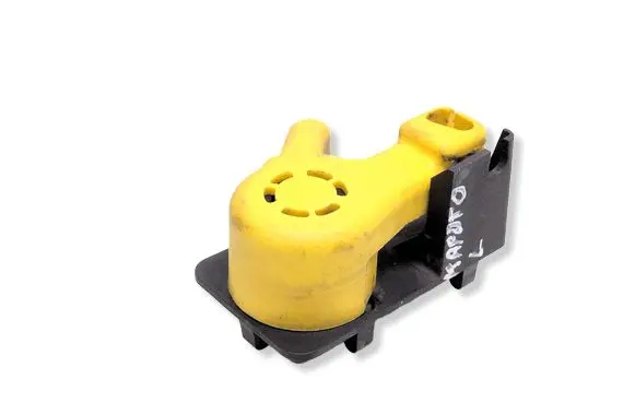 Ford Focus Engine bonnet (hood) release handle BM5116A770AB
