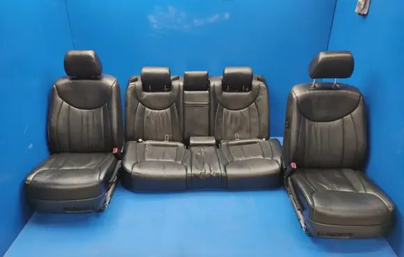 Seat set