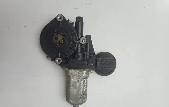 Toyota Auris 150 Rear door window regulator motor 973581100