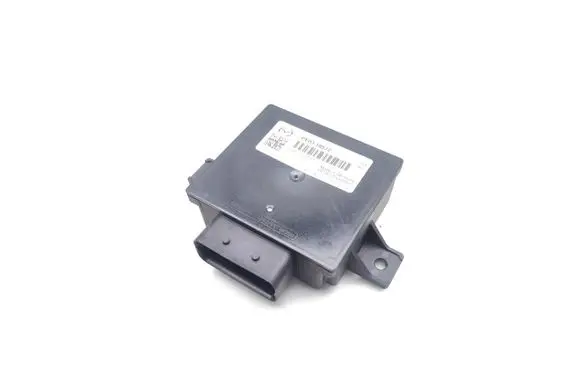 Mazda CX-5 II Voltage converter/converter module PE0318572 8ES01087100