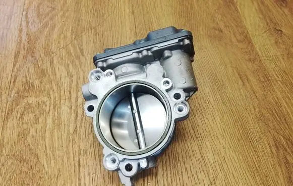 BMW X3 G01 Throttle valve 8623324 13548623324