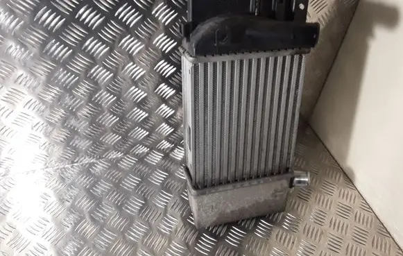 Toyota Verso-S Intercooler radiator