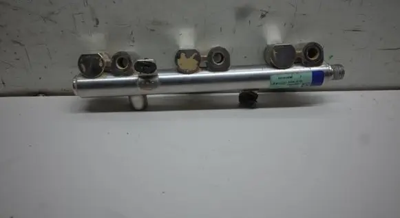 Fuel main line pipe