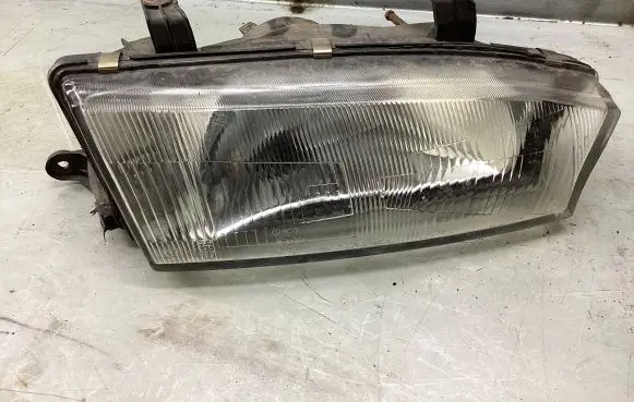 Subaru Legacy Headlight/headlamp 10020580