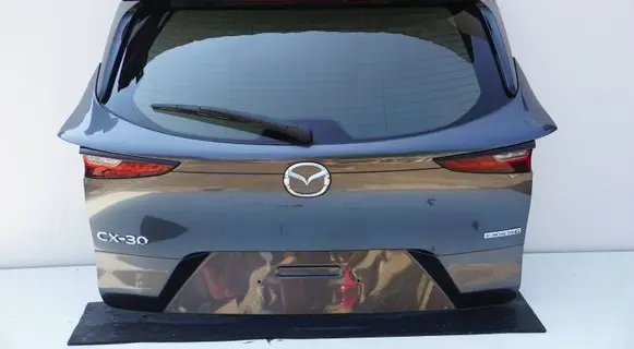 Mazda CX-30 Truck tailgate