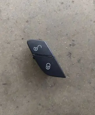 Mercedes-Benz R W251 Central locking switch button A2518201010