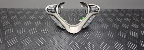 Honda Accord Steering wheel buttons/switches E09427 E09429