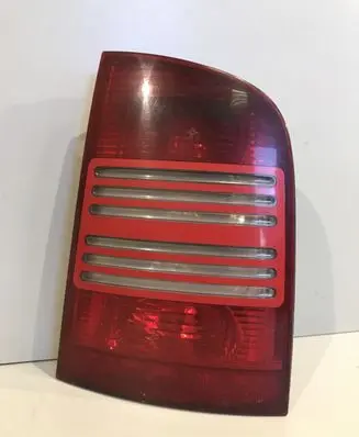Skoda Octavia Mk1 (1U) Rear/tail lights 1U9945096 1U9945112