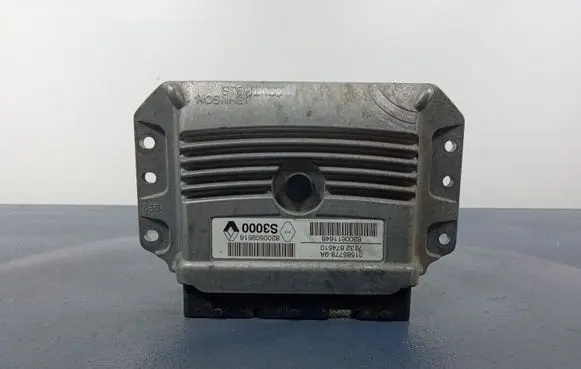 Renault Scenic II - Grand scenic II Engine control unit/module ECU 8200611648