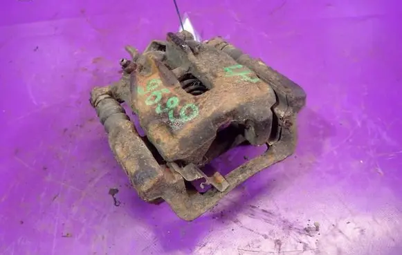 Volkswagen Transporter - Caravelle T4 Rear brake caliper