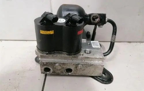 Mercedes-Benz S W220 Hydraulic servotronic pressure valve A2203200358