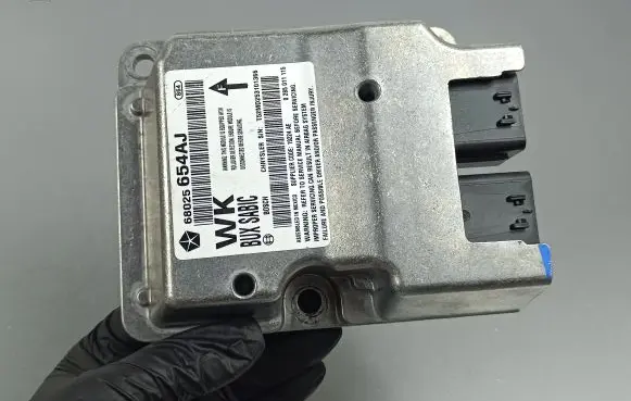 Jeep Grand Cherokee Airbag control unit/module 68025654AJ