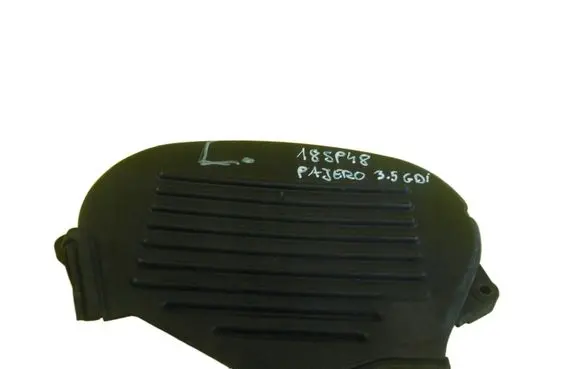 Mitsubishi Pajero Timing chain cover MD367354