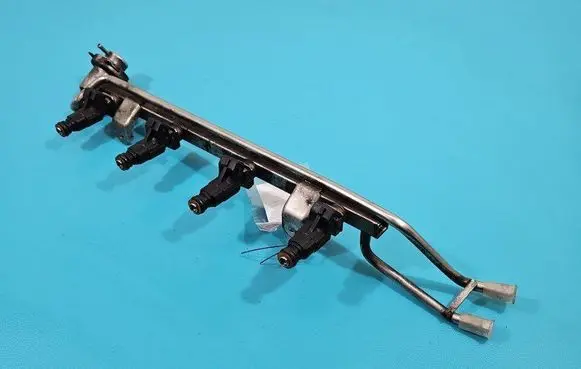 Skoda Octavia Mk1 (1U) Fuel injector 06A133681B IMPRK1373554