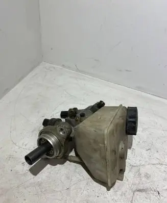 Volvo V70 Master brake cylinder 8646009