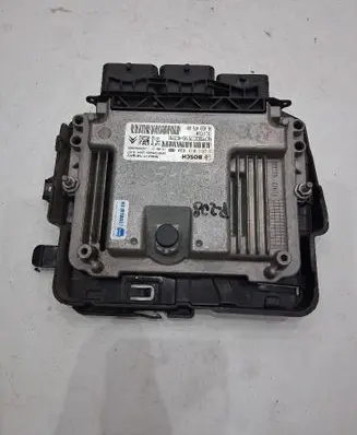 Peugeot 208 I Engine control unit/module ECU 9805947580 0281019820