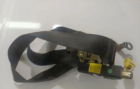 Volkswagen Touran I Front seatbelt 1T1857705RAA
