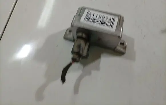 Volkswagen Sharan ESP acceleration yaw rate sensor 7M3907637B