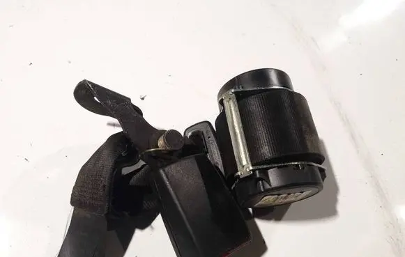 Skoda Octavia Mk2 (1Z) Middle seatbelt (rear) 602036300c