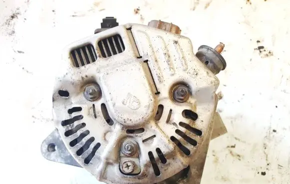 Toyota RAV 4 (XA20) Generator/alternator 2706028110 27060-28110