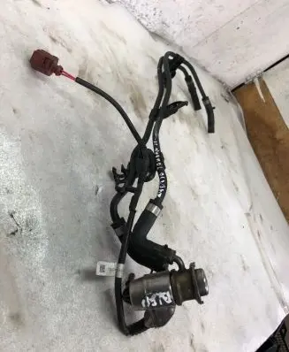 Volkswagen Touran III AdBlue injector 0444025042