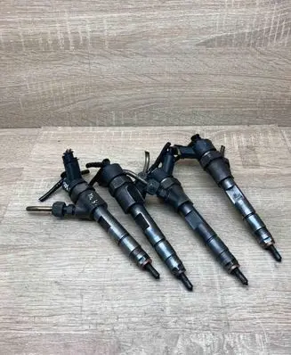 Renault Scenic I Fuel injector 8200100272 0445110 110B