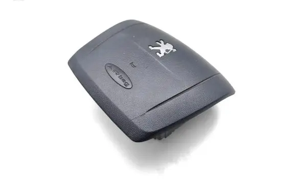 Steering wheel airbag