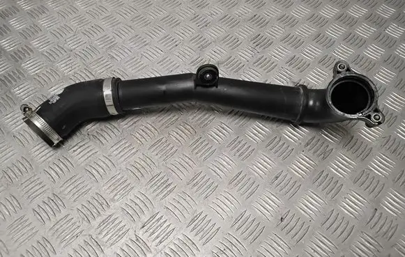 Volkswagen Golf VII Intercooler hose/pipe 04L145770H