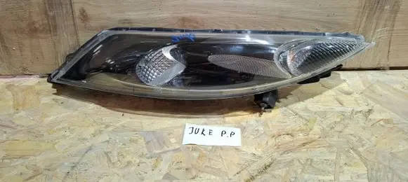 Nissan Juke I F15 Headlight/headlamp