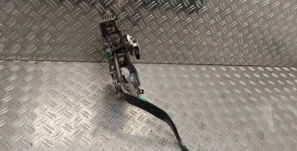 Clutch pedal