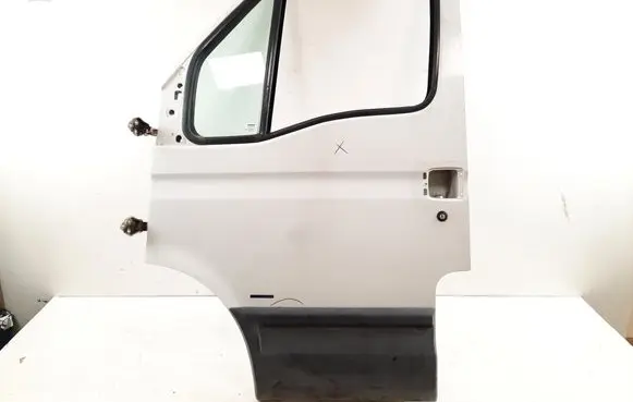 Door (2 Door Coupe)