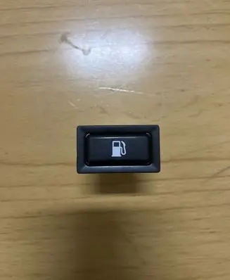 Toyota Avensis T250 Fuel tank opening switch 156795