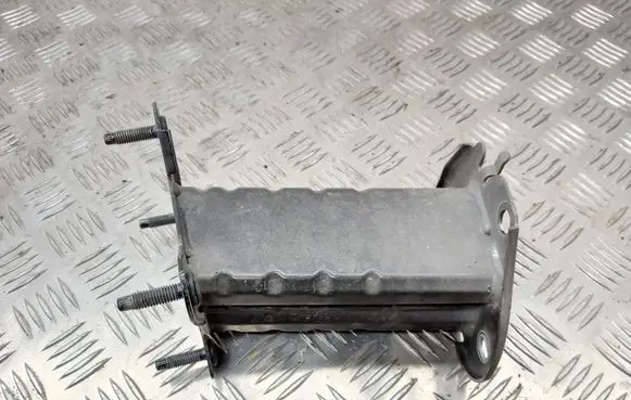 Nissan X-Trail T32 Rear bumper support beam 50349402