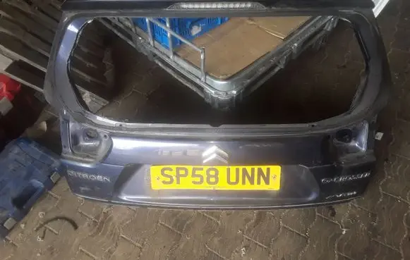Citroen C-Crosser Tailgate/trunk/boot lid NOCODE