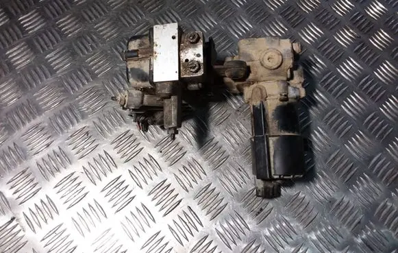 Volkswagen Golf III ABS Pump 10044707453