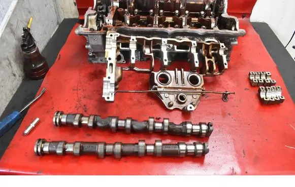 BMW 3 E46 Engine head 75054229