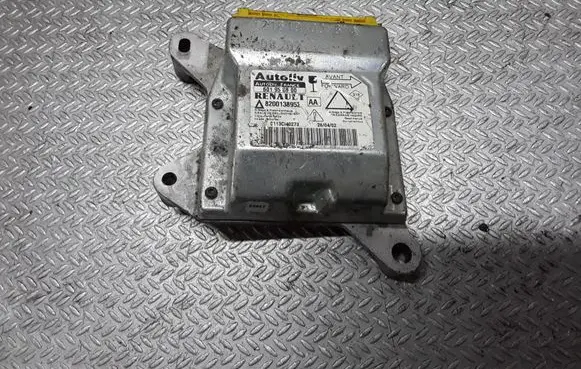 Renault Laguna II Airbag control unit/module 601958800 8200138952