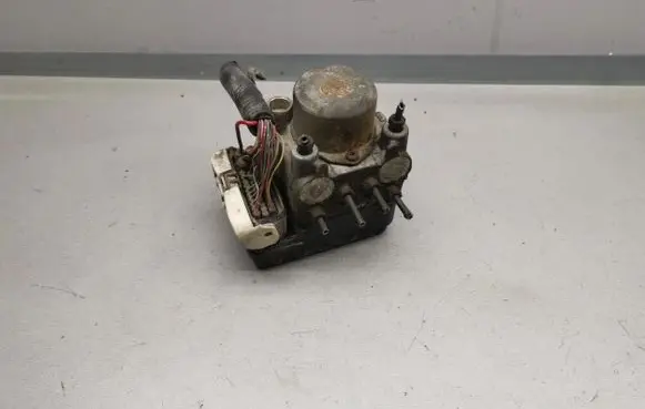 Toyota RAV 4 (XA20) ABS Pump 4451042080 8954142050 1338000020