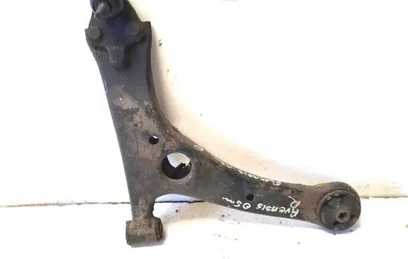 Toyota Avensis T250 Front lower control arm/wishbone 