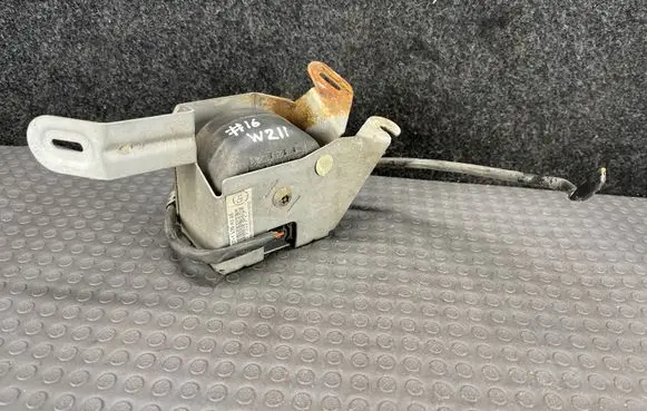 Mercedes-Benz E W211 Alarm system siren 2038203826
