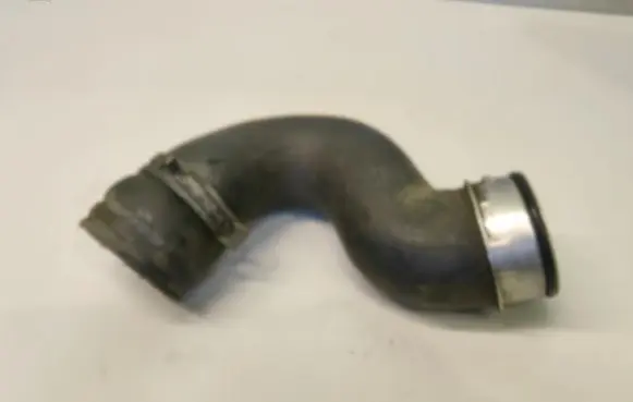 Volkswagen PASSAT B6 Engine coolant pipe/hose 3C0145834M
