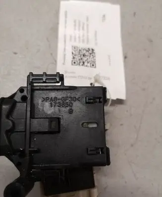 Toyota Avensis T250 Indicator stalk 173650