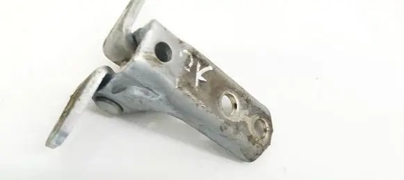 Mitsubishi Outlander Front door upper hinge 