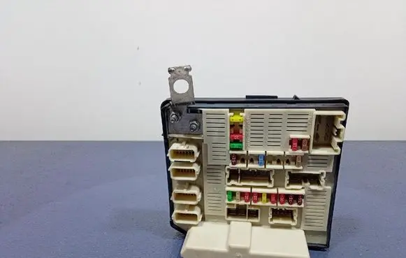 Fuse box set