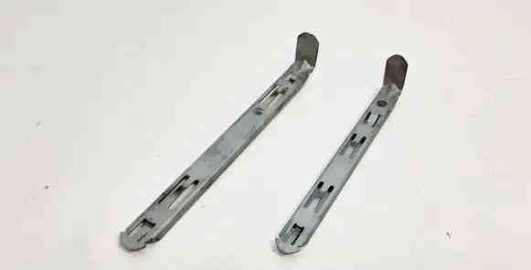 Volvo XC90 Headlight/headlamp mounting bracket 8637182 8637181