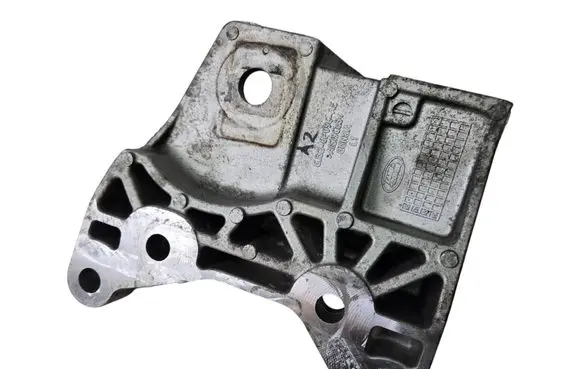 Land Rover Evoque I Engine mounting bracket GJ326P096AE